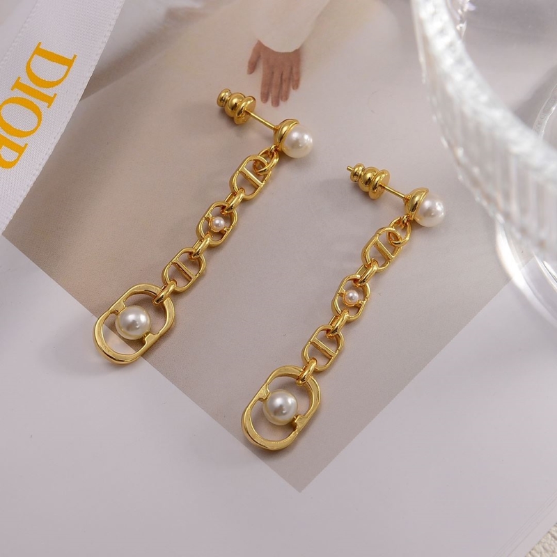 chr1st1an D10r earrings